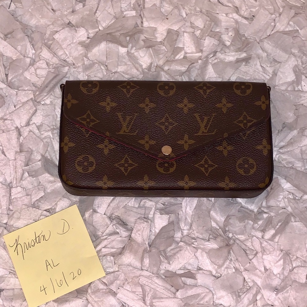 SOLD! ALMOST NEW LOUIS VUITTON FELICIE PURSE